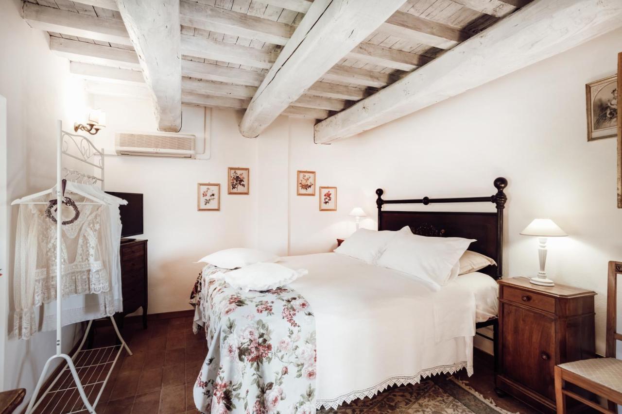 B&B Casatorre Saludecio Exterior photo